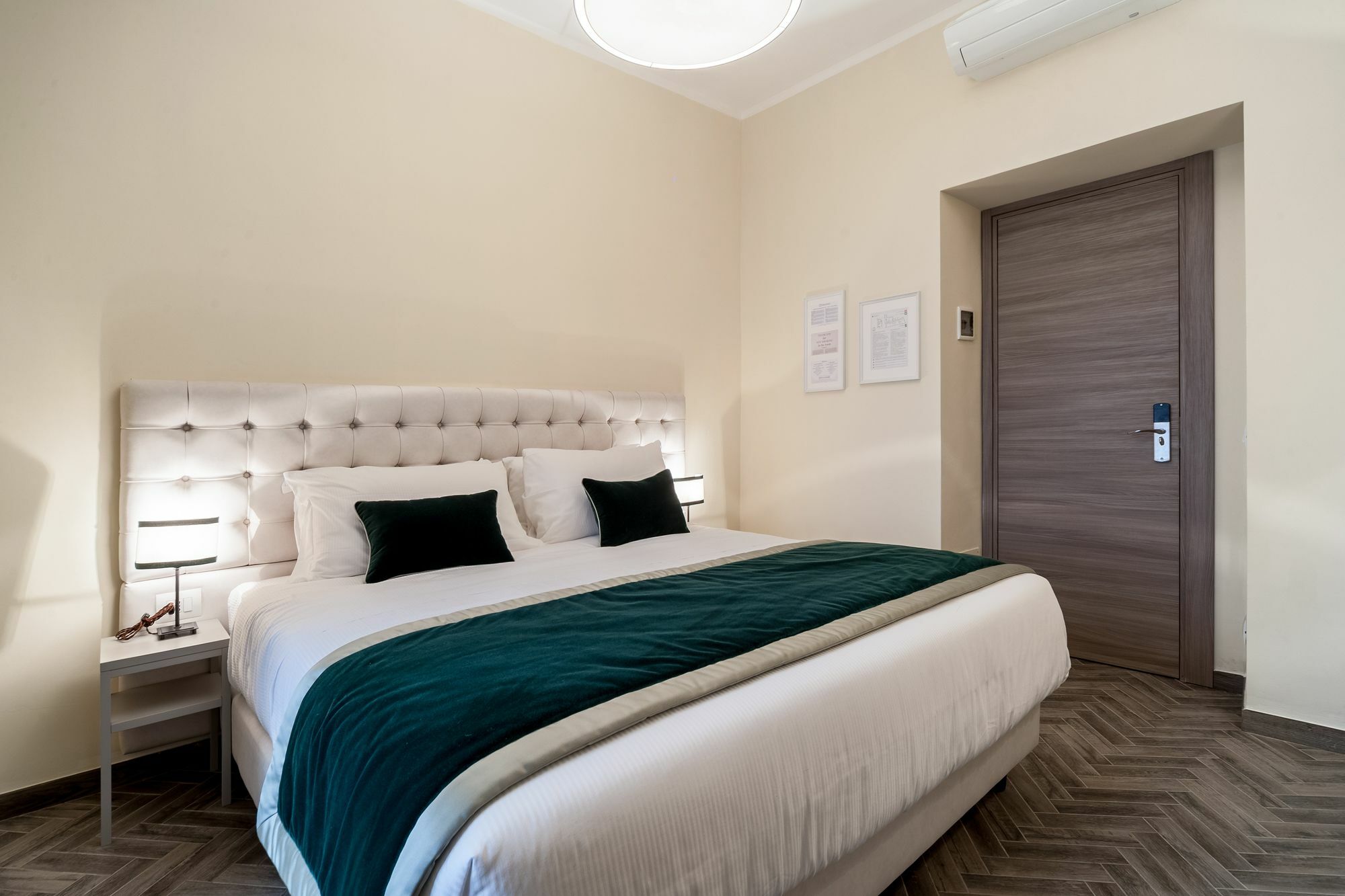 Foro Romano Luxury Suites Экстерьер фото