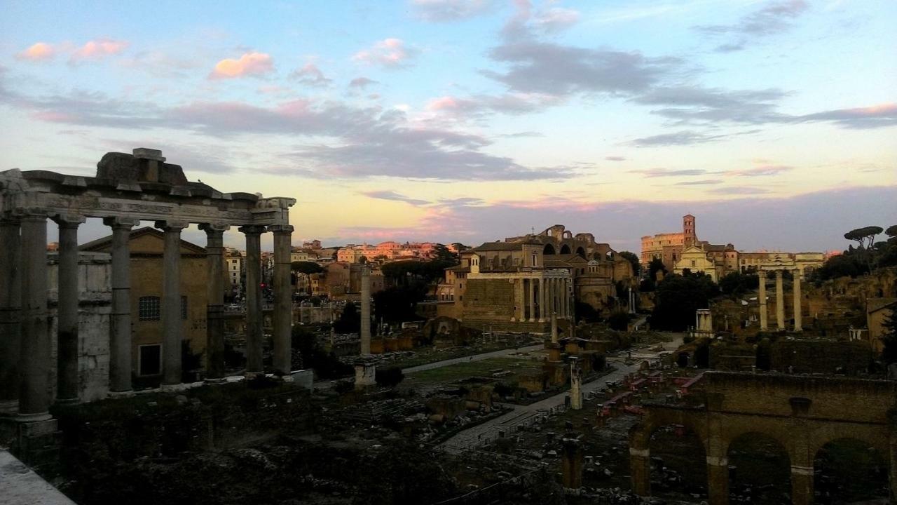 Foro Romano Luxury Suites Экстерьер фото