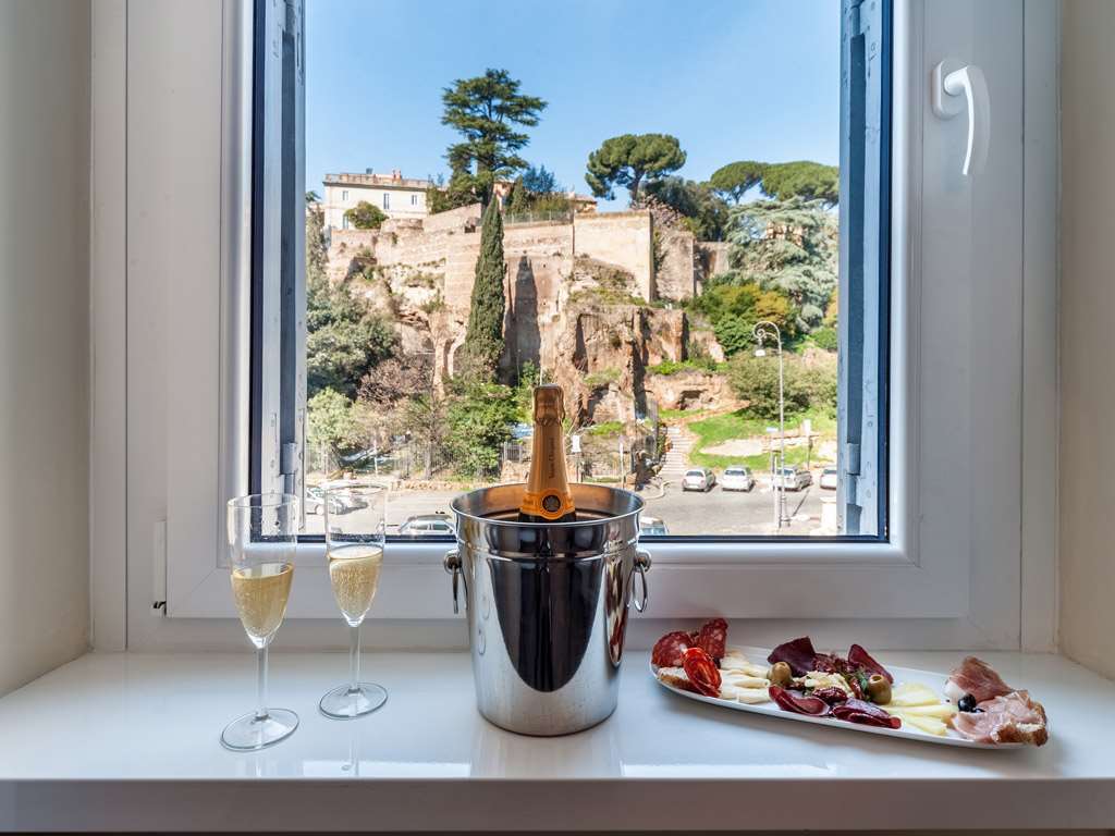 Foro Romano Luxury Suites Удобства фото